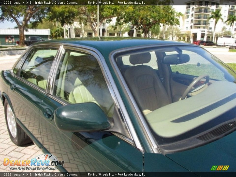 1998 Jaguar XJ XJ8 British Racing Green / Oatmeal Photo #34