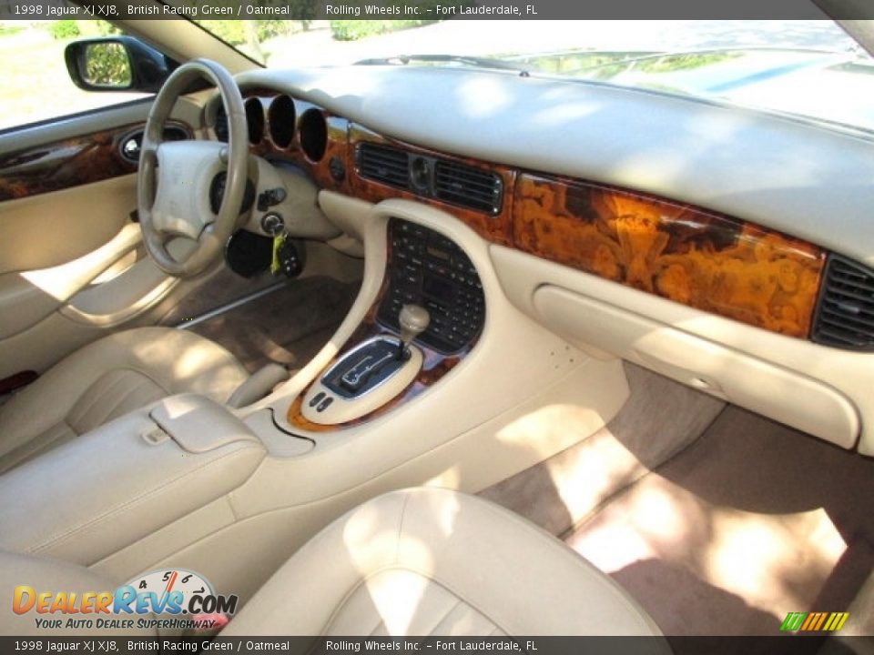 1998 Jaguar XJ XJ8 British Racing Green / Oatmeal Photo #35