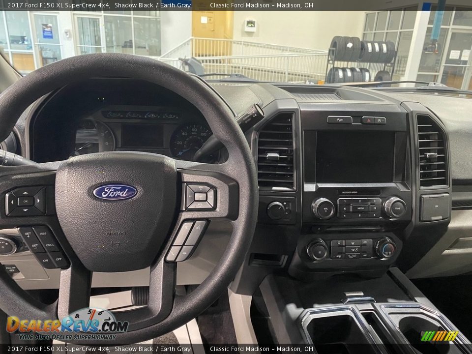 2017 Ford F150 XL SuperCrew 4x4 Shadow Black / Earth Gray Photo #8
