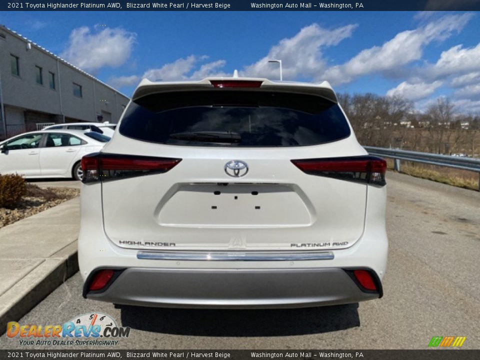 2021 Toyota Highlander Platinum AWD Blizzard White Pearl / Harvest Beige Photo #16