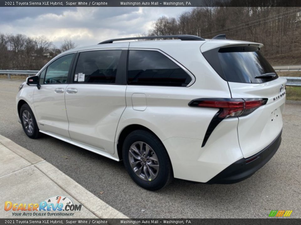 2021 Toyota Sienna XLE Hybrid Super White / Graphite Photo #2