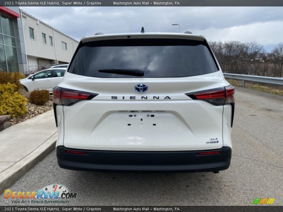 2021 Toyota Sienna XLE Hybrid Super White / Graphite Photo #15