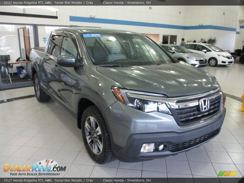 2017 Honda Ridgeline RTL AWD Forest Mist Metallic / Gray Photo #3