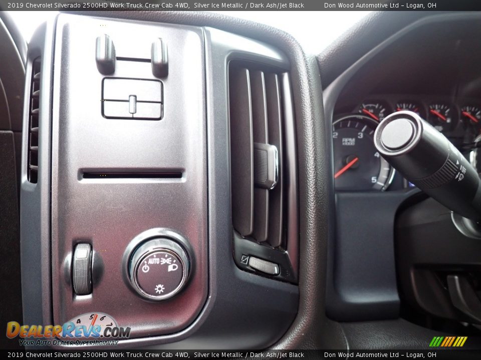 2019 Chevrolet Silverado 2500HD Work Truck Crew Cab 4WD Silver Ice Metallic / Dark Ash/Jet Black Photo #19