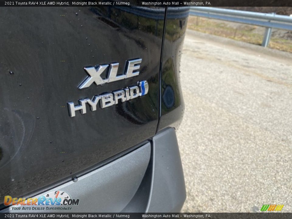 2021 Toyota RAV4 XLE AWD Hybrid Midnight Black Metallic / Nutmeg Photo #23
