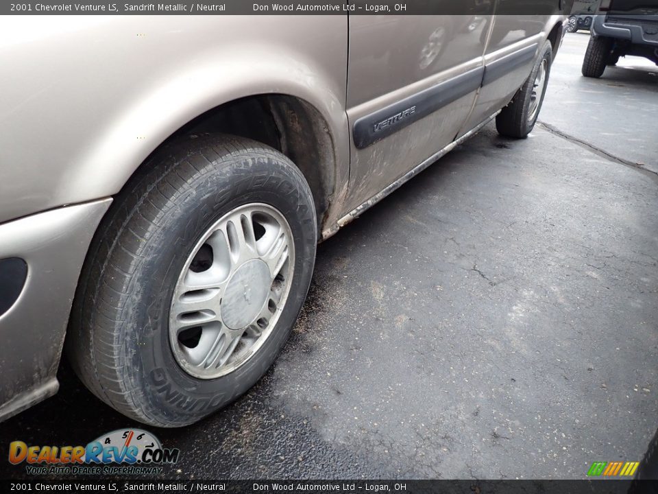 2001 Chevrolet Venture LS Sandrift Metallic / Neutral Photo #6