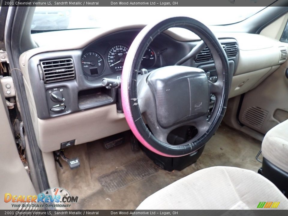 2001 Chevrolet Venture LS Sandrift Metallic / Neutral Photo #13