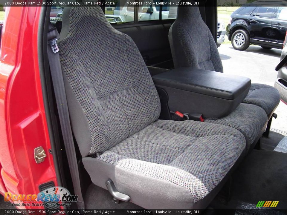 2000 Dodge Ram 1500 Sport Regular Cab Flame Red / Agate Photo #16