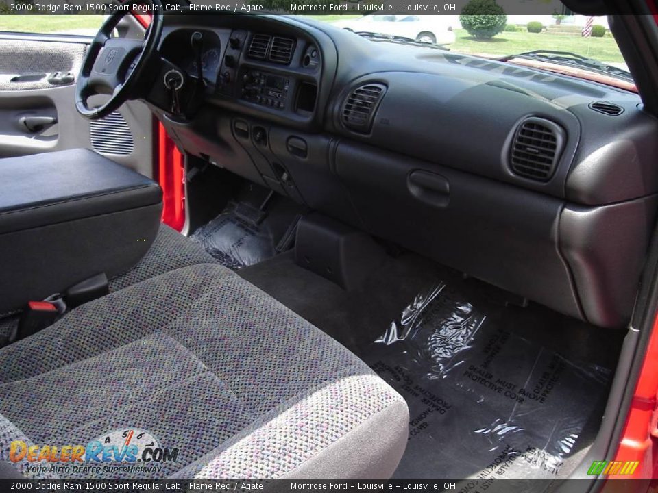 2000 Dodge Ram 1500 Sport Regular Cab Flame Red / Agate Photo #18