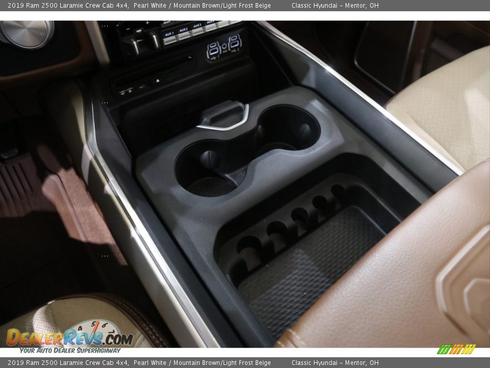 2019 Ram 2500 Laramie Crew Cab 4x4 Pearl White / Mountain Brown/Light Frost Beige Photo #25