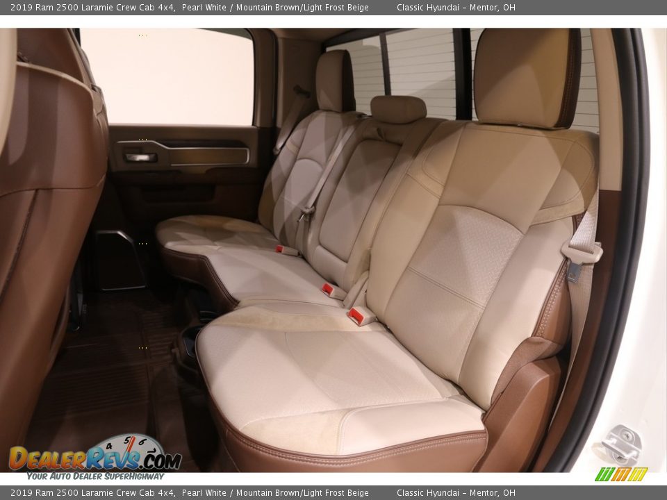 2019 Ram 2500 Laramie Crew Cab 4x4 Pearl White / Mountain Brown/Light Frost Beige Photo #29