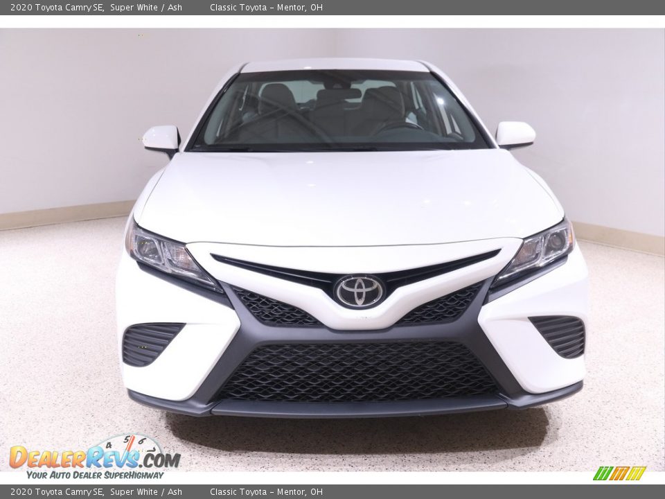 2020 Toyota Camry SE Super White / Ash Photo #2