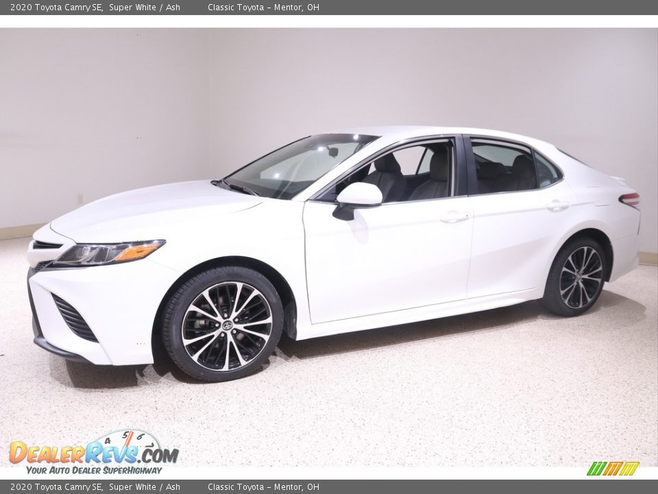 2020 Toyota Camry SE Super White / Ash Photo #3