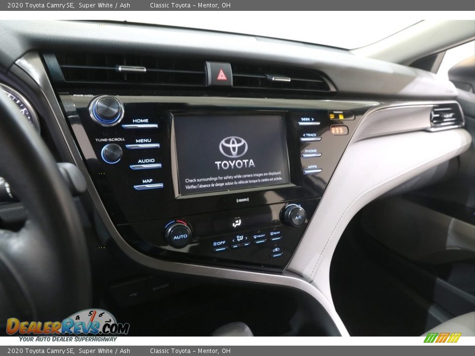 2020 Toyota Camry SE Super White / Ash Photo #9