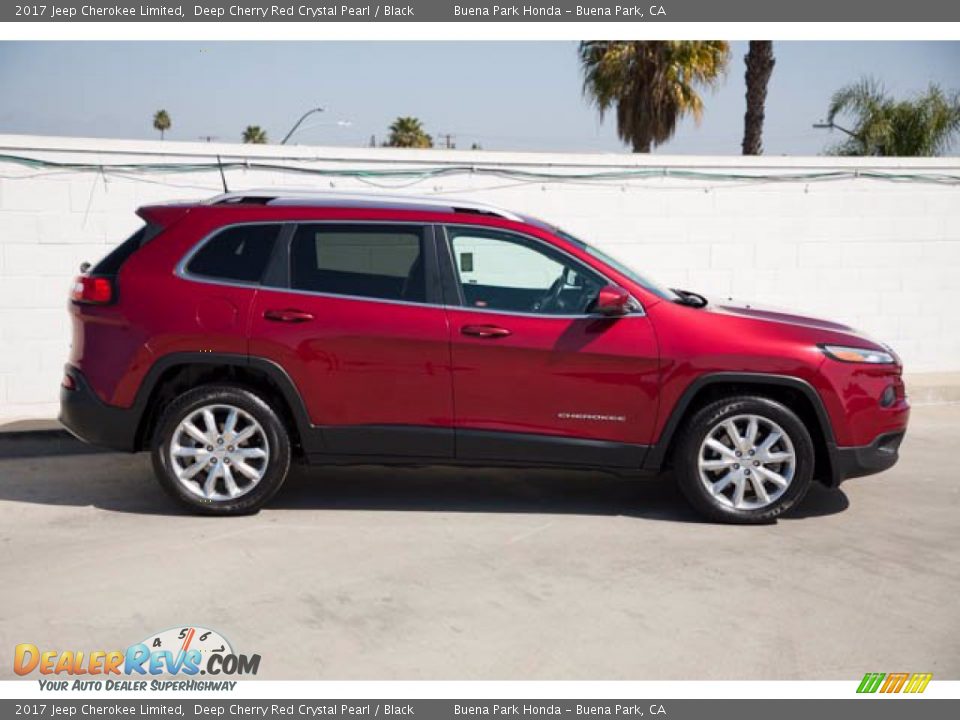 Deep Cherry Red Crystal Pearl 2017 Jeep Cherokee Limited Photo #10