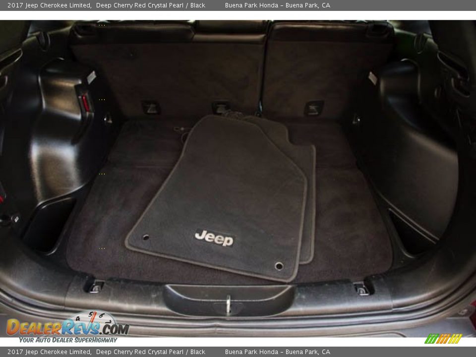 2017 Jeep Cherokee Limited Trunk Photo #18