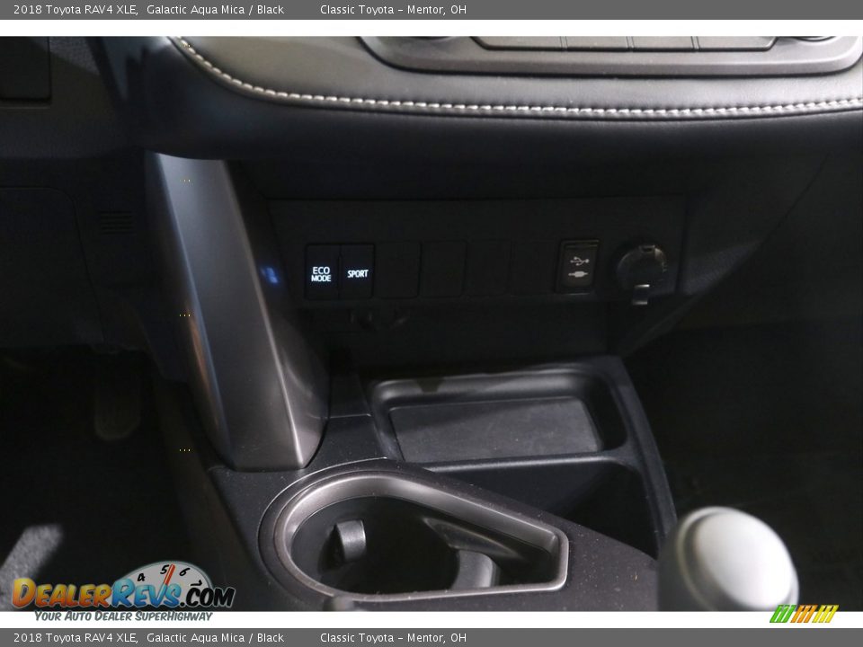 2018 Toyota RAV4 XLE Galactic Aqua Mica / Black Photo #13