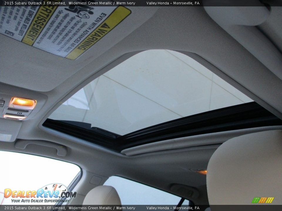 Sunroof of 2015 Subaru Outback 3.6R Limited Photo #9