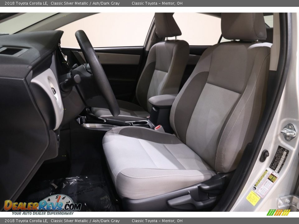 2018 Toyota Corolla LE Classic Silver Metallic / Ash/Dark Gray Photo #5
