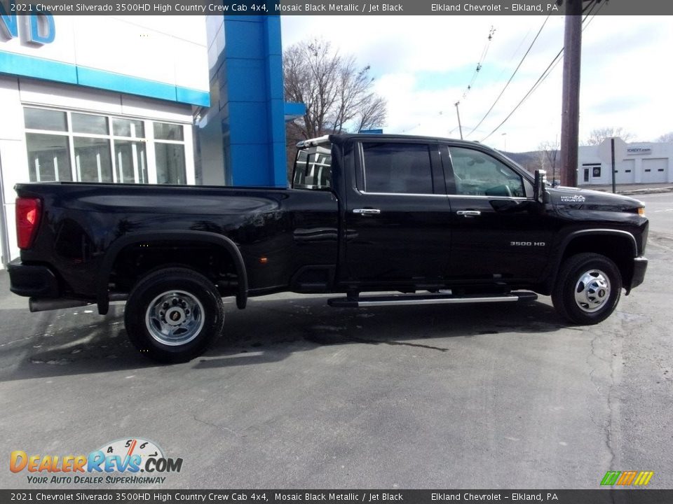 2021 Chevrolet Silverado 3500HD High Country Crew Cab 4x4 Mosaic Black Metallic / Jet Black Photo #2