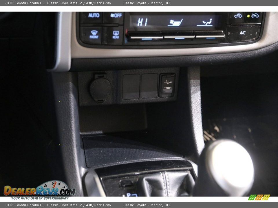 2018 Toyota Corolla LE Classic Silver Metallic / Ash/Dark Gray Photo #12