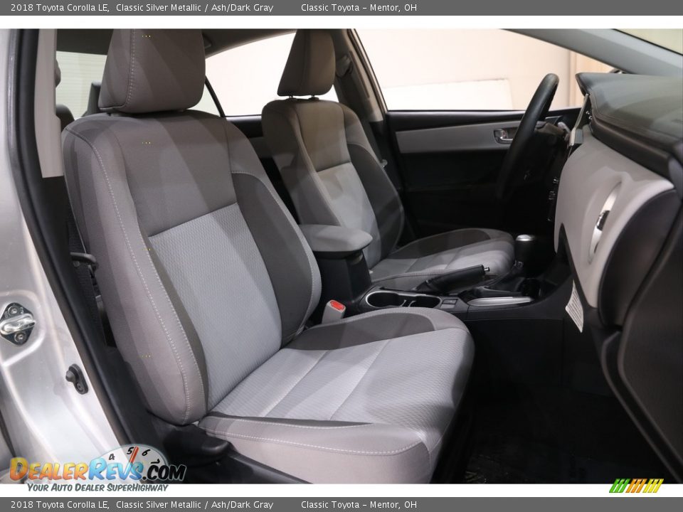 2018 Toyota Corolla LE Classic Silver Metallic / Ash/Dark Gray Photo #14