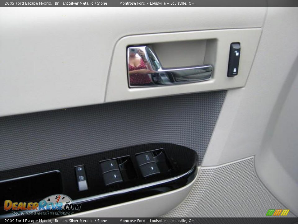 2009 Ford Escape Hybrid Brilliant Silver Metallic / Stone Photo #21