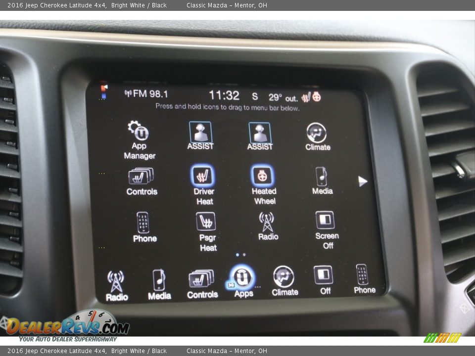 2016 Jeep Cherokee Latitude 4x4 Bright White / Black Photo #11