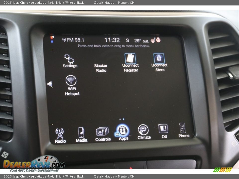 2016 Jeep Cherokee Latitude 4x4 Bright White / Black Photo #12