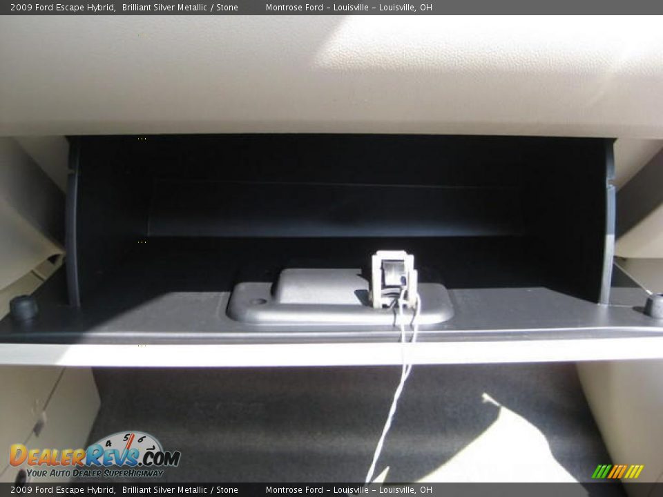 2009 Ford Escape Hybrid Brilliant Silver Metallic / Stone Photo #25