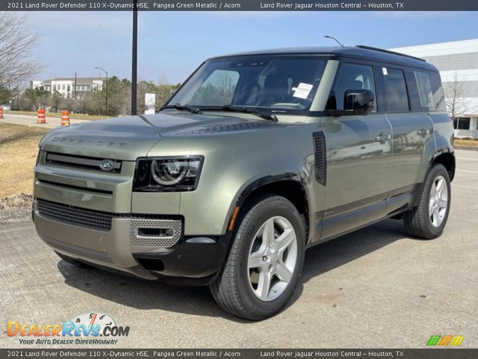 Front 3/4 View of 2021 Land Rover Defender 110 X-Dynamic HSE Photo #2