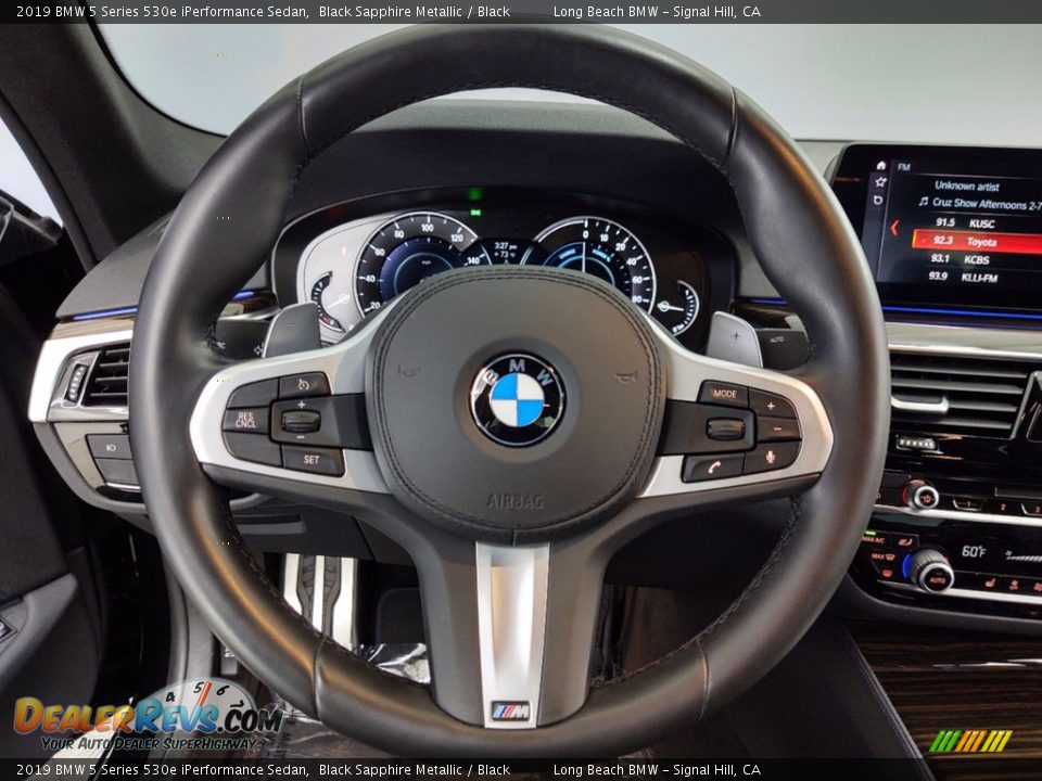 2019 BMW 5 Series 530e iPerformance Sedan Steering Wheel Photo #18