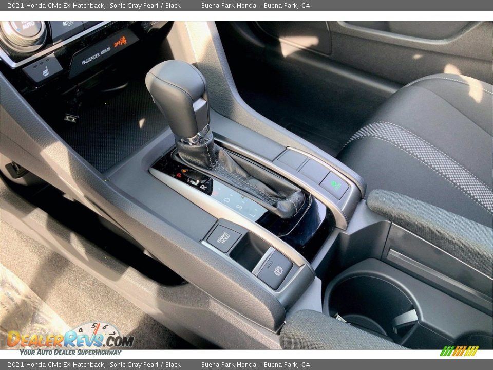 2021 Honda Civic EX Hatchback Shifter Photo #8