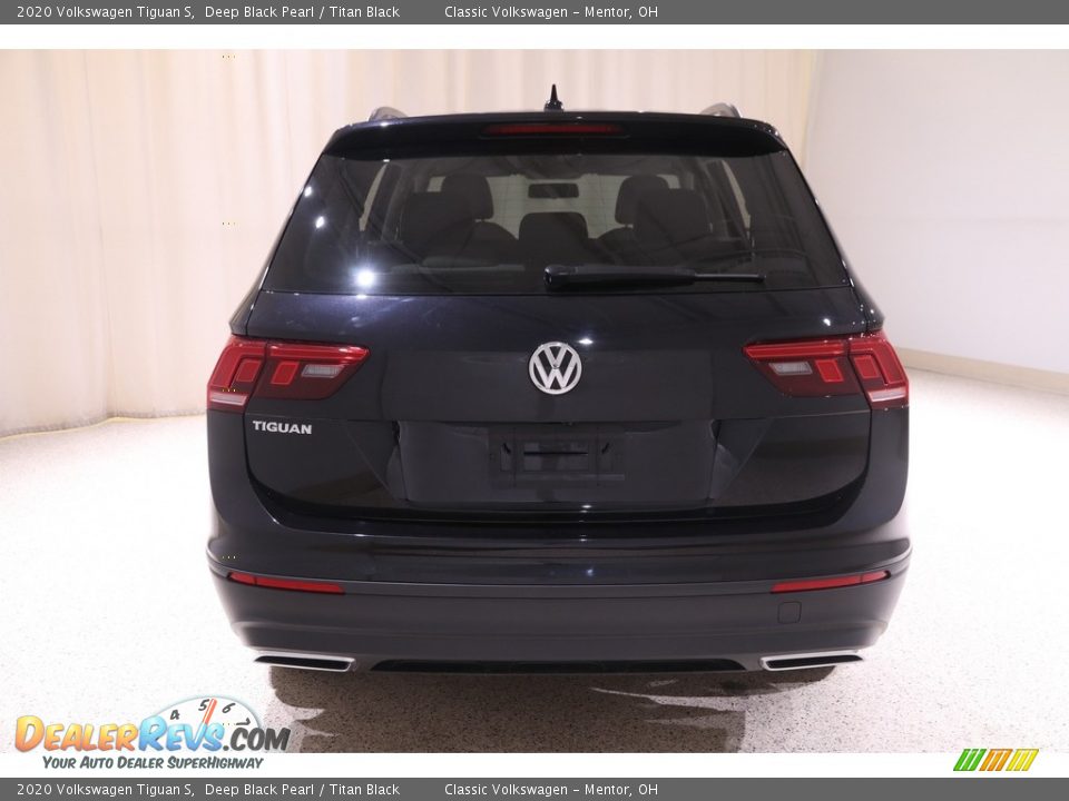 2020 Volkswagen Tiguan S Deep Black Pearl / Titan Black Photo #19