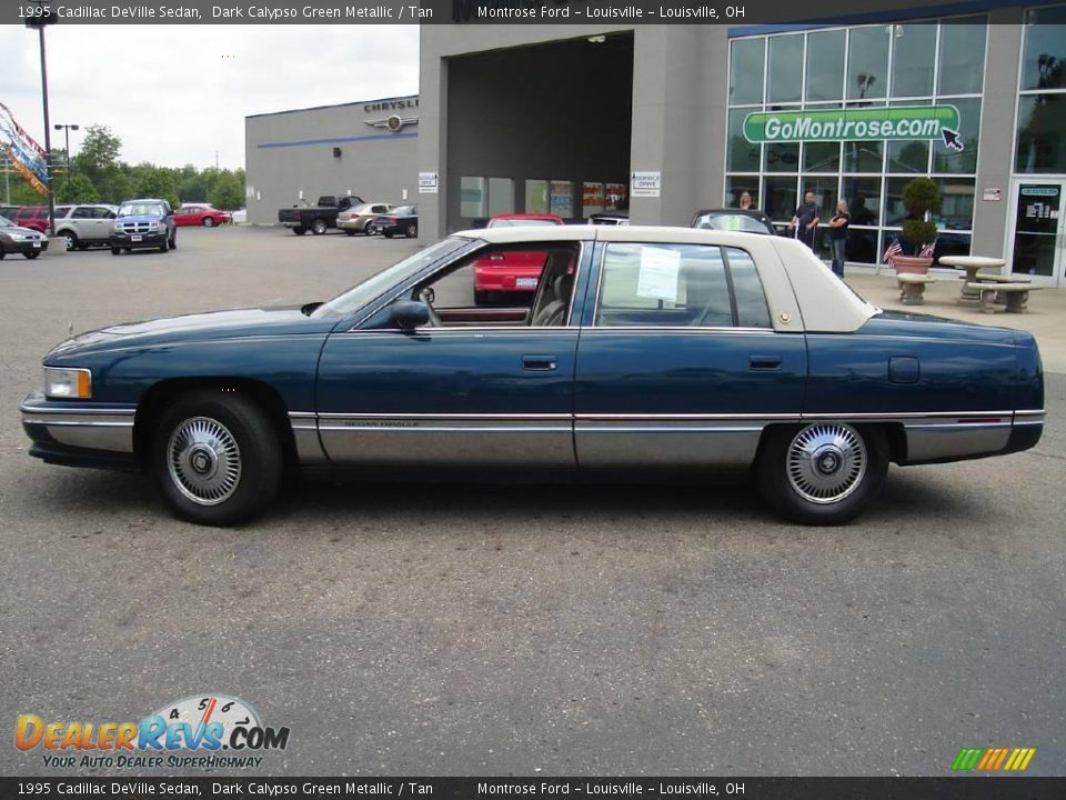 1995 Cadillac DeVille Sedan Dark Calypso Green Metallic / Tan Photo #2