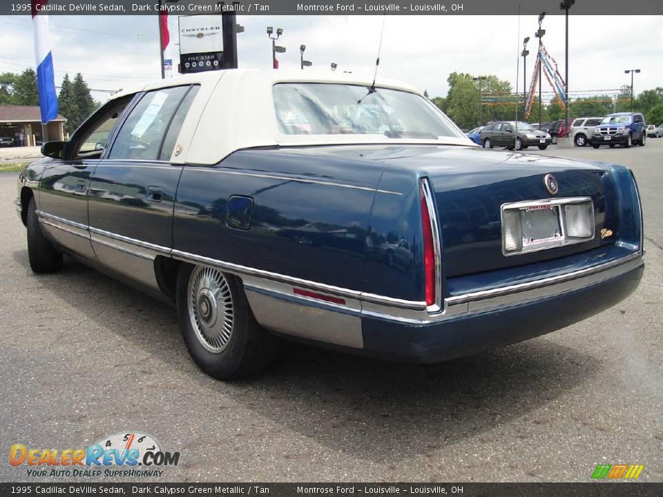 1995 Cadillac DeVille Sedan Dark Calypso Green Metallic / Tan Photo #3