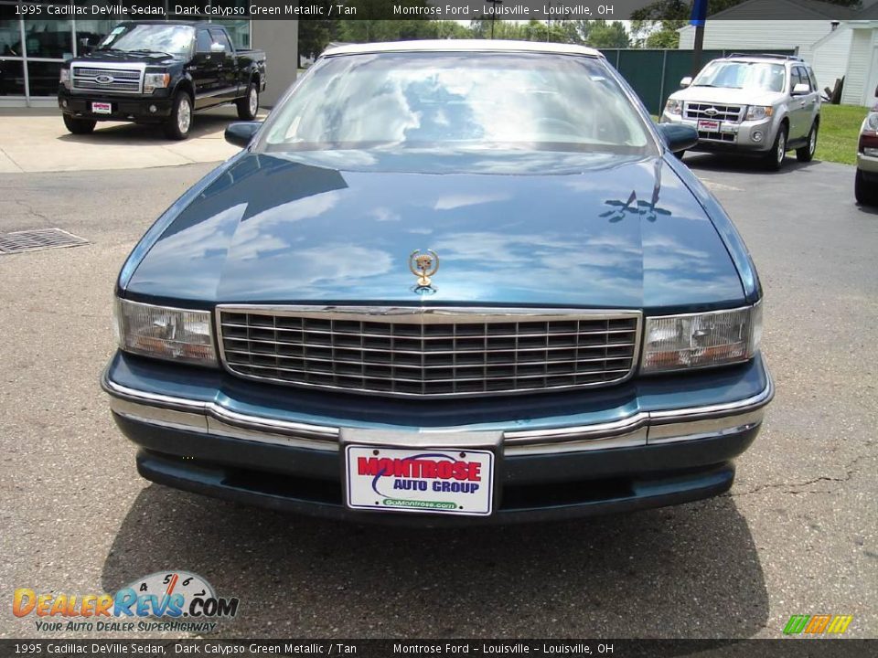 1995 Cadillac DeVille Sedan Dark Calypso Green Metallic / Tan Photo #8