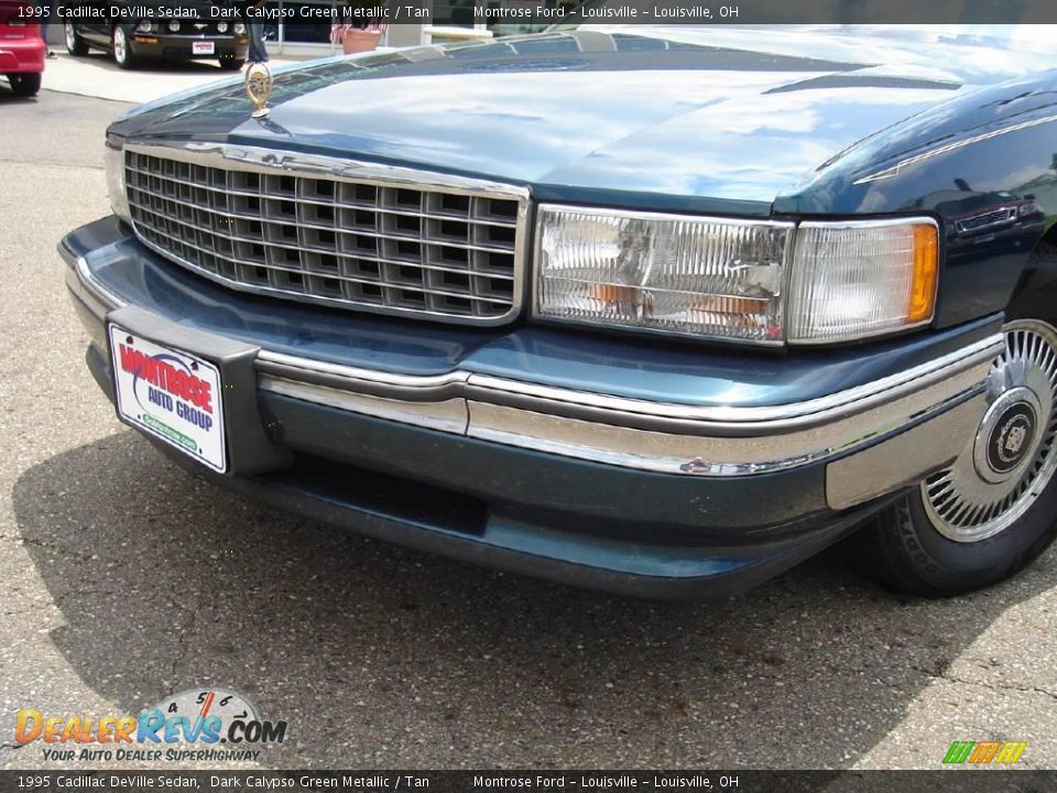 1995 Cadillac DeVille Sedan Dark Calypso Green Metallic / Tan Photo #9