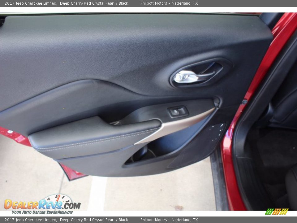 Door Panel of 2017 Jeep Cherokee Limited Photo #14