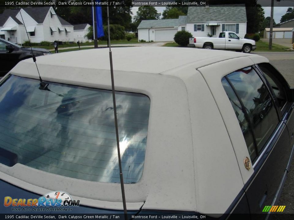 1995 Cadillac DeVille Sedan Dark Calypso Green Metallic / Tan Photo #13