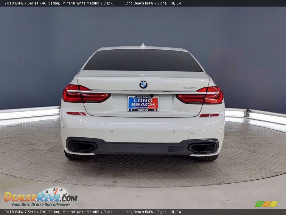 2018 BMW 7 Series 740i Sedan Mineral White Metallic / Black Photo #4