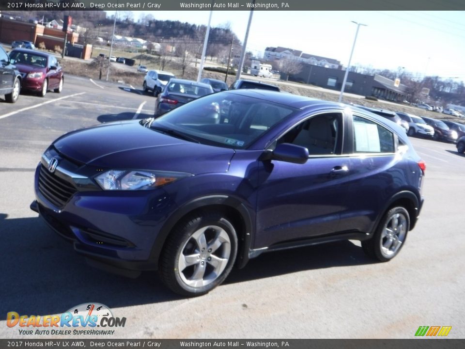 2017 Honda HR-V LX AWD Deep Ocean Pearl / Gray Photo #5