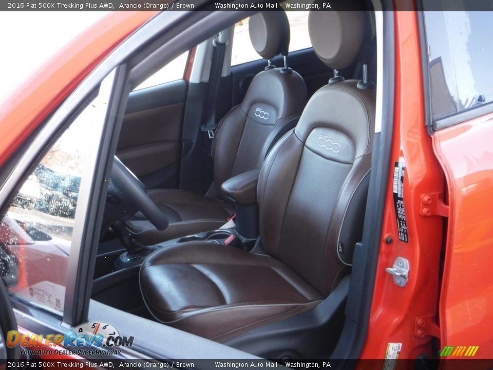 Front Seat of 2016 Fiat 500X Trekking Plus AWD Photo #13