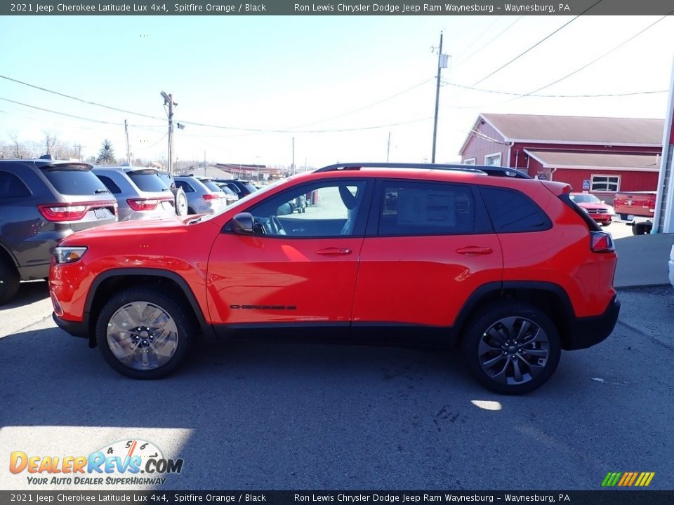 2021 Jeep Cherokee Latitude Lux 4x4 Spitfire Orange / Black Photo #2