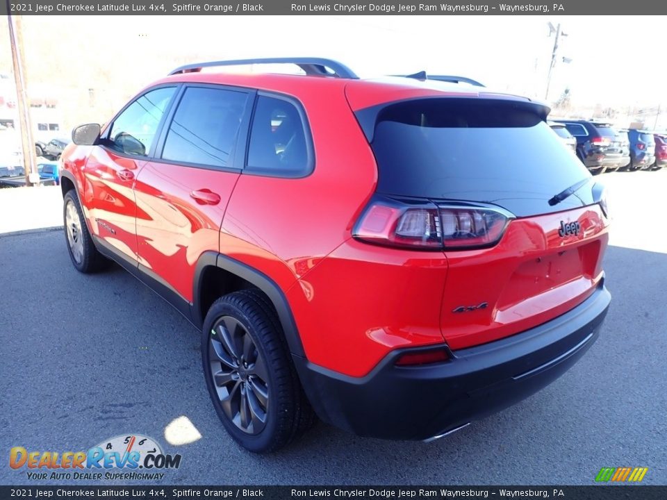 2021 Jeep Cherokee Latitude Lux 4x4 Spitfire Orange / Black Photo #3
