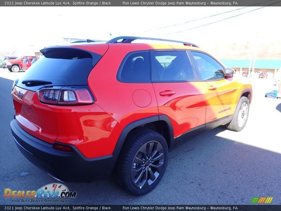 2021 Jeep Cherokee Latitude Lux 4x4 Spitfire Orange / Black Photo #5