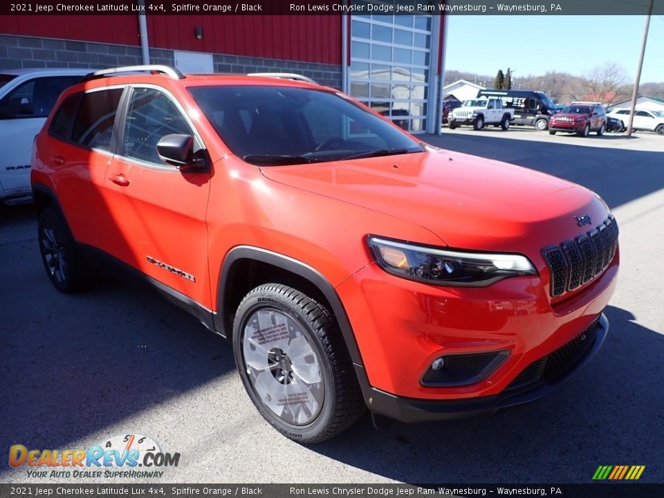 2021 Jeep Cherokee Latitude Lux 4x4 Spitfire Orange / Black Photo #7