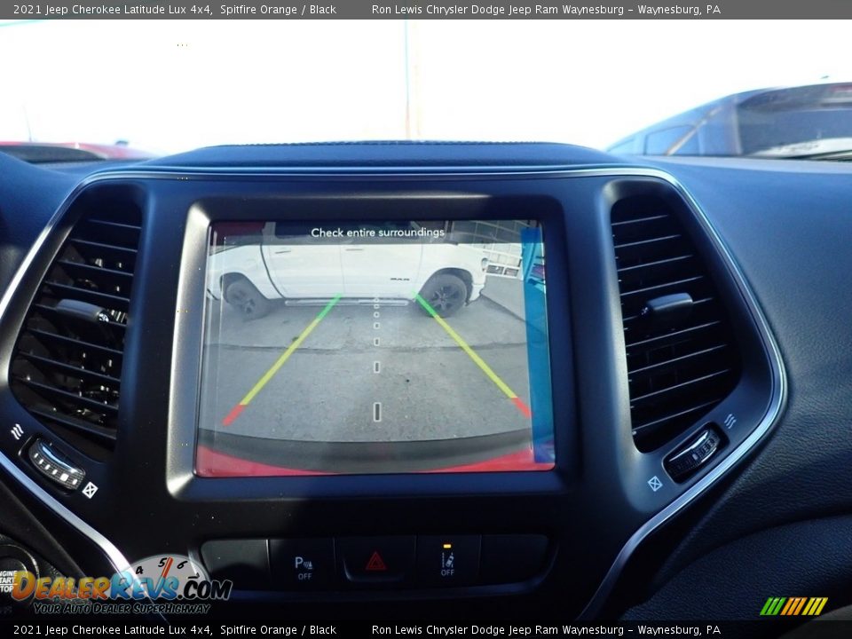 2021 Jeep Cherokee Latitude Lux 4x4 Spitfire Orange / Black Photo #17