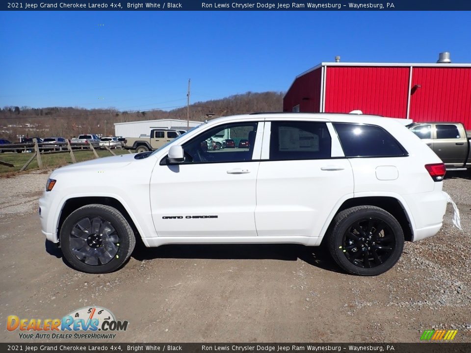 2021 Jeep Grand Cherokee Laredo 4x4 Bright White / Black Photo #2