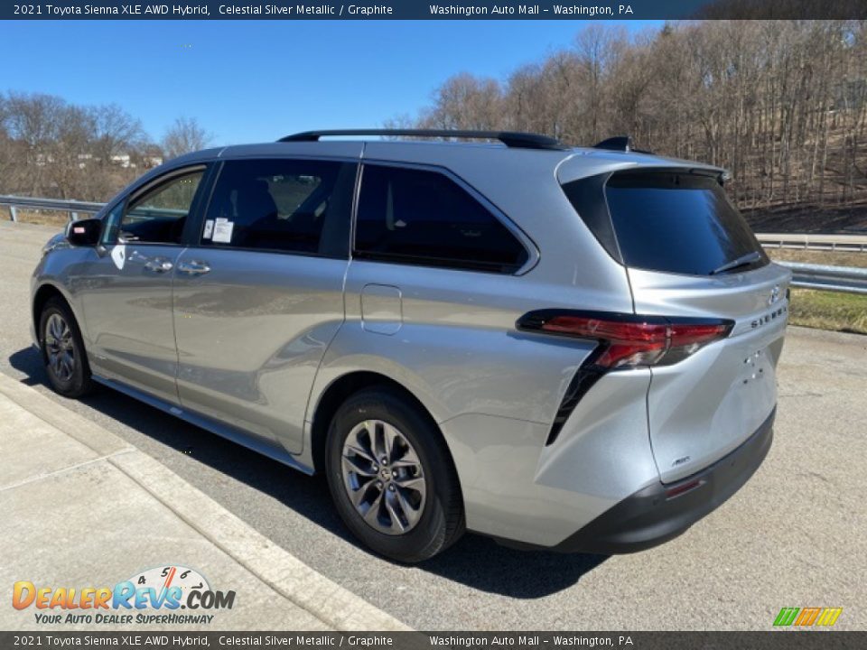 2021 Toyota Sienna XLE AWD Hybrid Celestial Silver Metallic / Graphite Photo #2